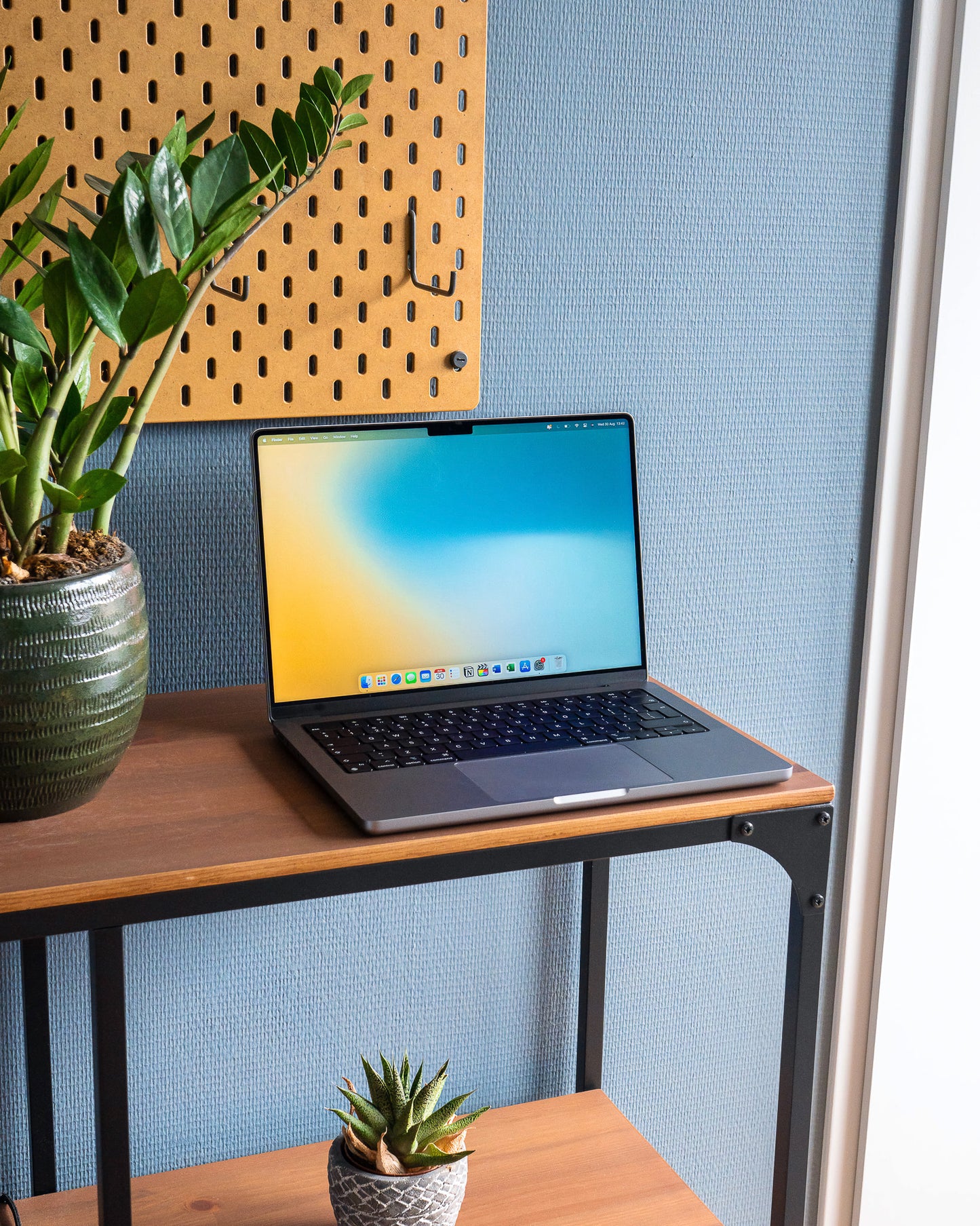 Mesh Gradients Wallpaper Pack v2